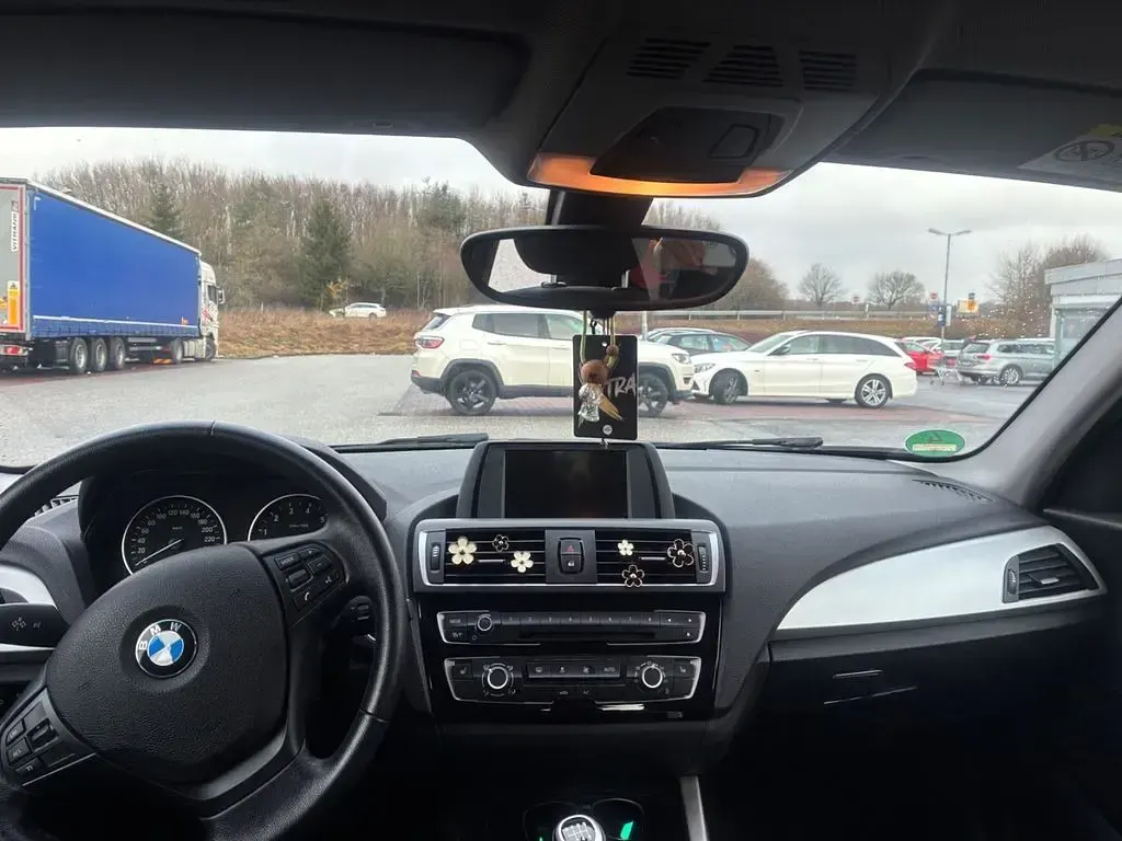 Gebraucht BMW 116 109 PS (80 kW) 2016 Schwarz Kleinwagen