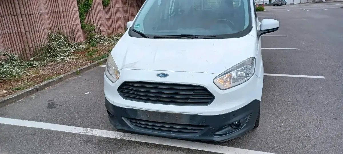 Second-hand Ford Transit 75 CP (55 kW) 2017 Alb Monovolum