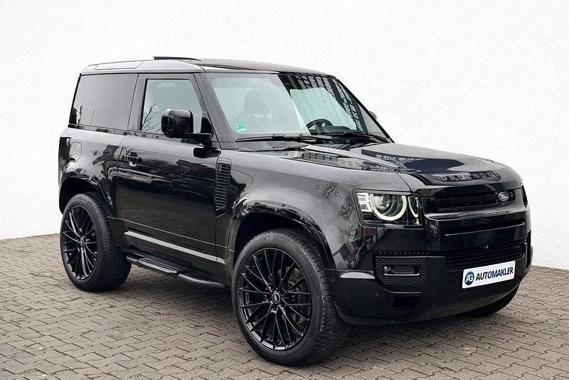 Gebraucht Land Rover Defender SE 249 PS (183 kW) 2021 Santorini black SUV