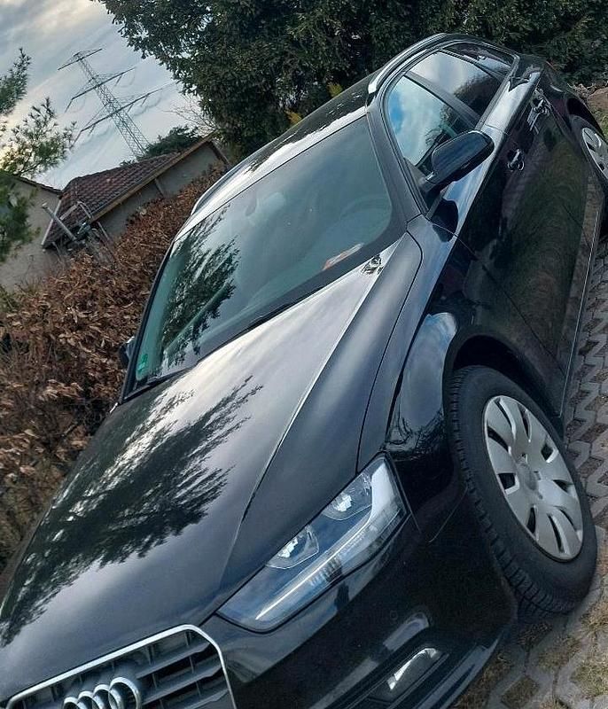 Gebraucht Audi A4 164 PS (120 kW) 2014 Schwarz Kombi
