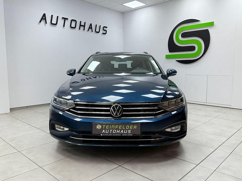 Gebraucht VW Passat Business 150 PS (110 kW) 2021 Blau Kombi