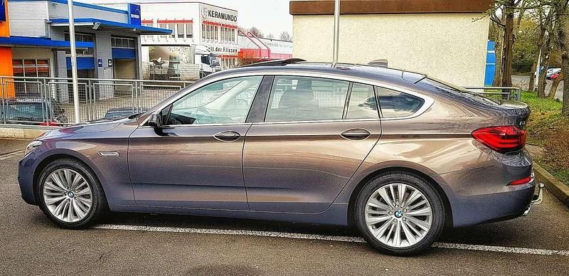 Bronze Gebraucht 2015 BMW 530 Gran Turismo Luxury Line Limousine | 23.999 € - Bild 1/4