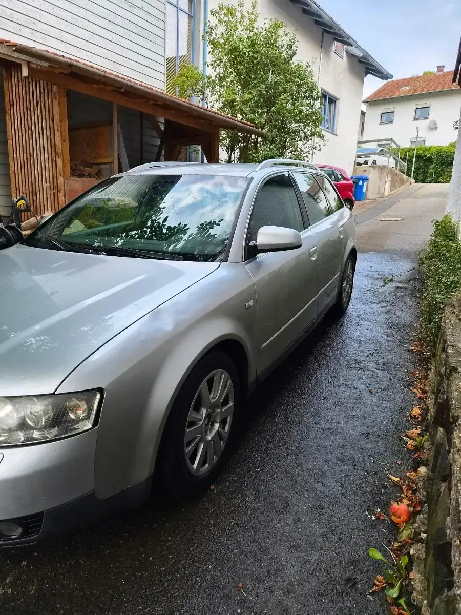 Gebraucht Audi A4 180 PS (132 kW) 2002 Grau Kombi