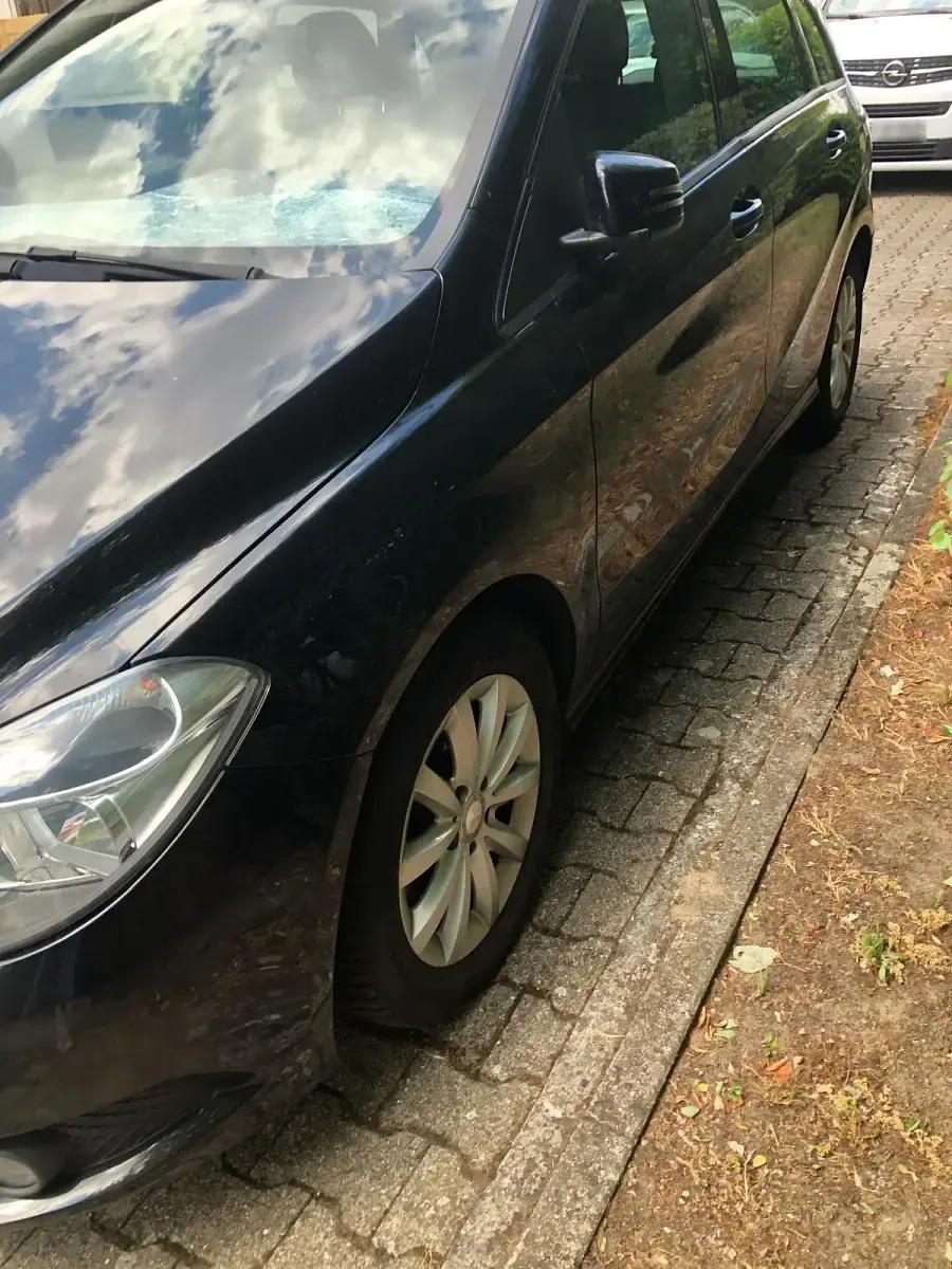 Gebraucht Mercedes B200 136 PS (100 kW) 2014 Schwarz Kleinwagen