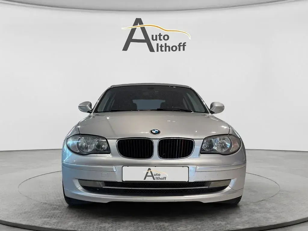 Gebraucht BMW 120 177 PS (130 kW) 2010 Silber Kleinwagen