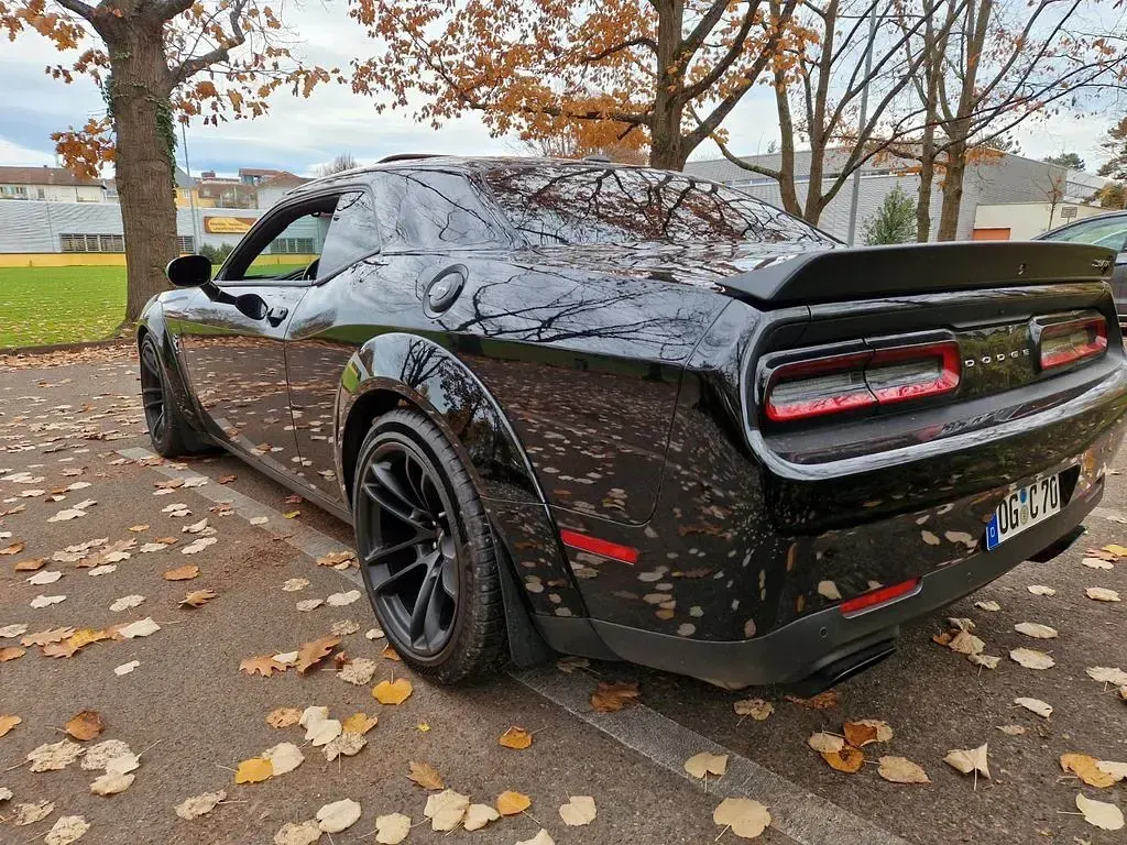 Używany Dodge Challenger 727 KM (534 kW) 2021 Czarny Coupe