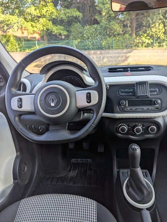 Schwarz Gebraucht 2017 Renault Twingo LIMITED Kleinwagen | 5.600 € (Guter Preis) - Bild 1/4