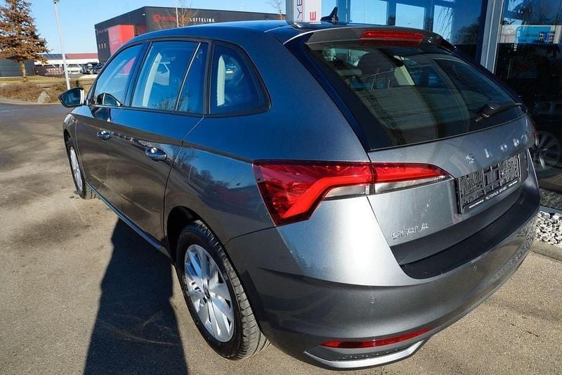 Gebraucht Skoda Scala Selection 116 PS (85 kW) 2024 Grau Kleinwagen