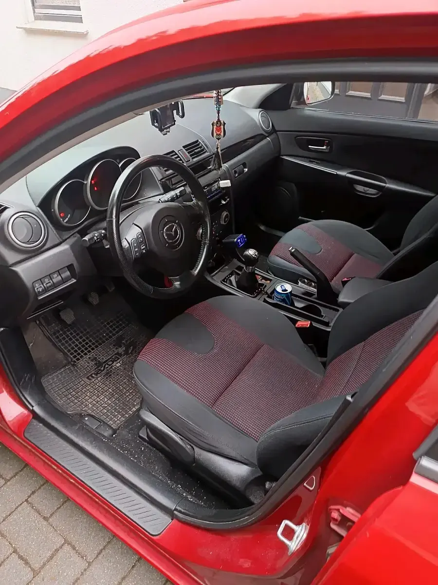 Gebraucht Mazda 3 110 PS (80 kW) 2005 Rot Kleinwagen