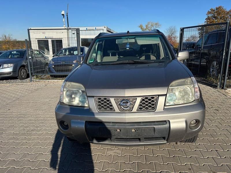 Gebraucht Nissan X-Trail Comfort 140 PS (102 kW) 2005 Grau SUV