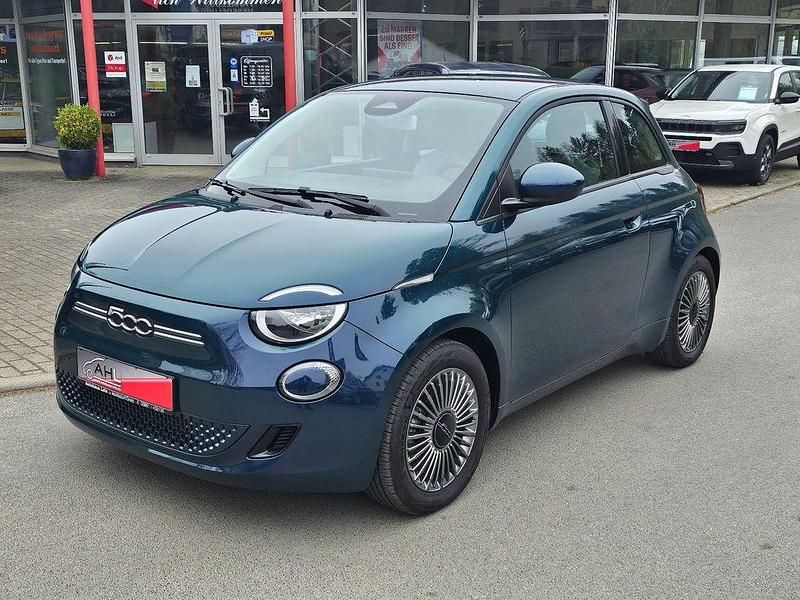 Grün Gebraucht 2022 Fiat 500e Icon Kleinwagen | 16.990 € (Guter Preis) - Bild 1/4