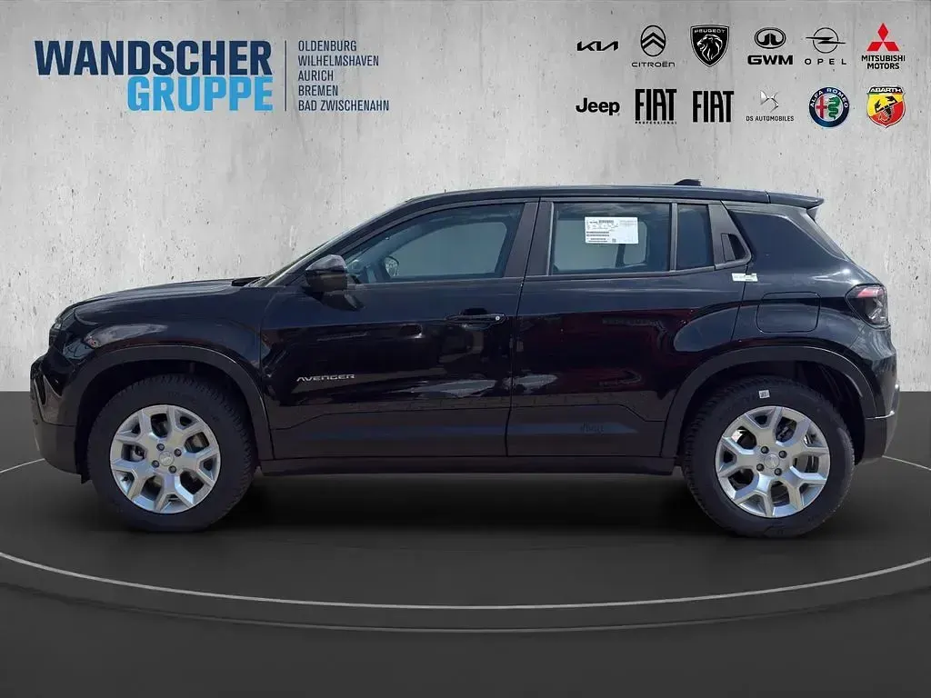Neu Jeep Avenger Altitude 110 PS (80 kW) 2025 Schwarzandere SUV
