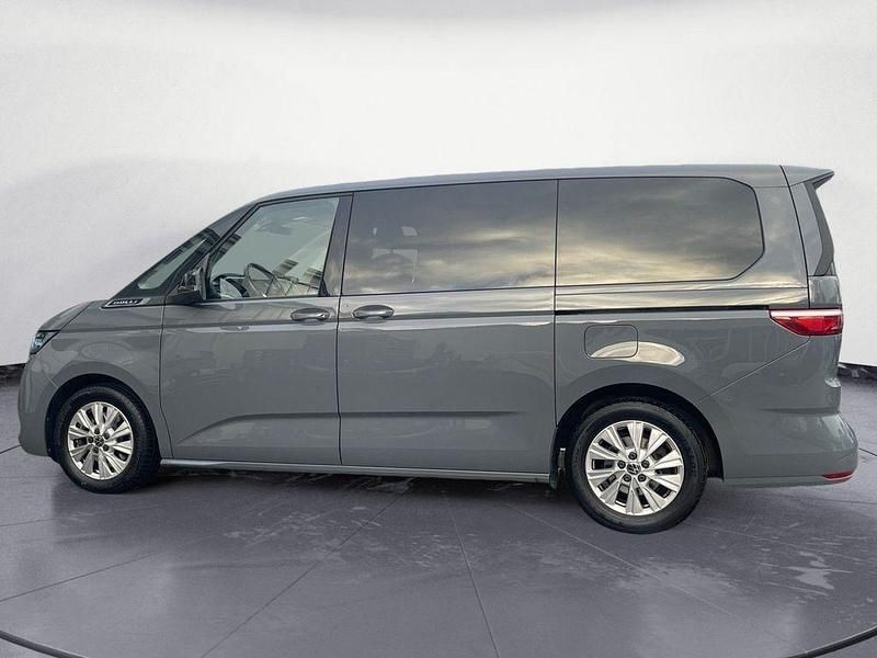 Gebraucht VW Multivan Life 218 PS (160 kW) 2022 Grau Van