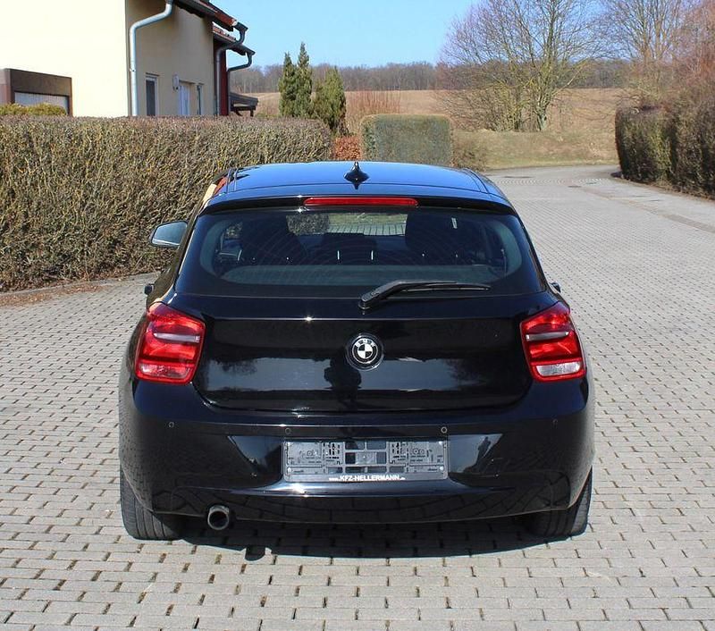 Gebraucht BMW 116 136 PS (100 kW) 2014 Schwarz Kleinwagen