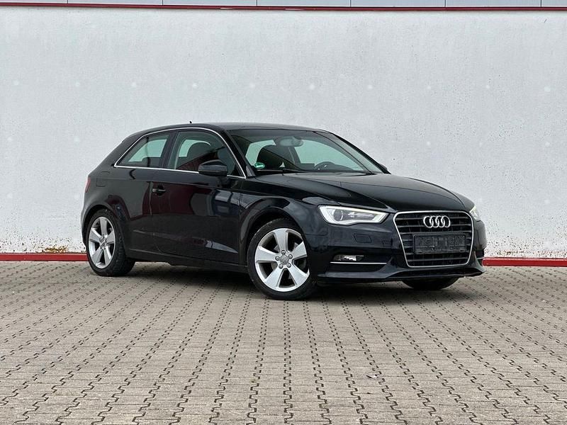 Schwarz Gebraucht 2014 Audi A3 Ambition Limousine | 8.990 € (Fairer Preis) - Bild 1/4