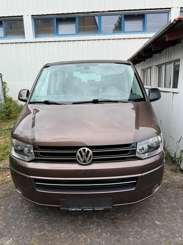 Braun Gebraucht 2010 VW T5 Van | 15.000 € (Teuer) - Bild 1/4