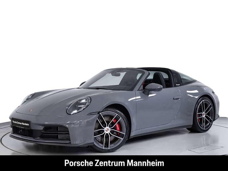 Neu Porsche 992 480 PS (353 kW) 2025 Grau Coupé