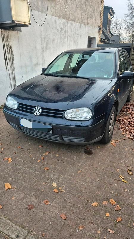Blau Gebraucht 1998 VW Golf IV Kleinwagen | 800 € (Superpreis) - Bild 1/4