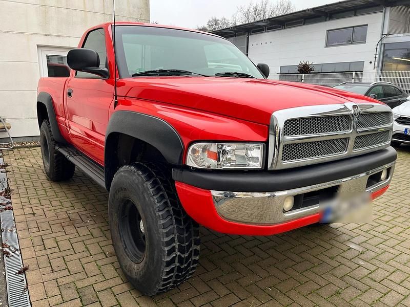 Second-hand Dodge Ram 237 CP (174 kW) 1998 Roșu Pickup