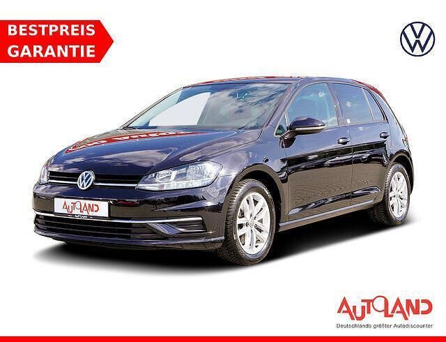 Schwarz Gebraucht 2019 VW Golf VII Comfortline Limousine | 17.950 € (Etwas zu teuer) - Bild 1/4