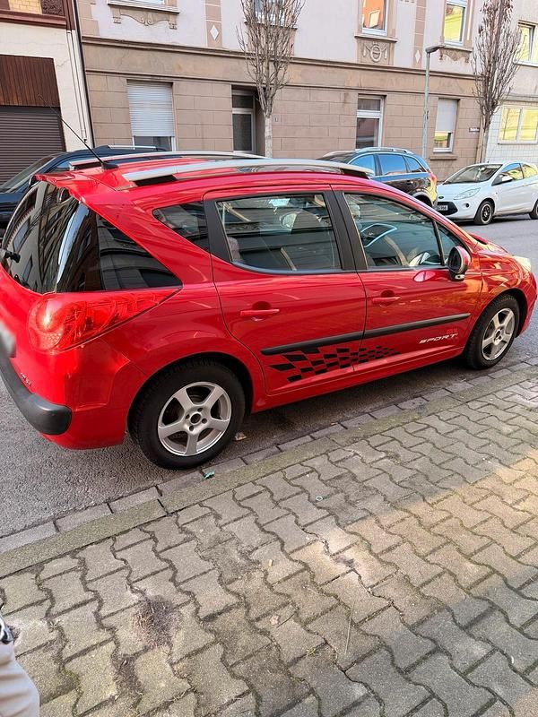 Gebraucht Peugeot 207 88 PS (64 kW) 2008 Rot Kombi