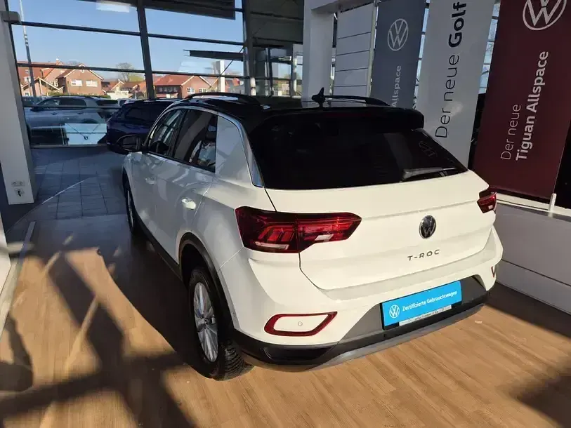 Gebraucht VW T-Roc Life 116 PS (85 kW) 2024 Pure white SUV