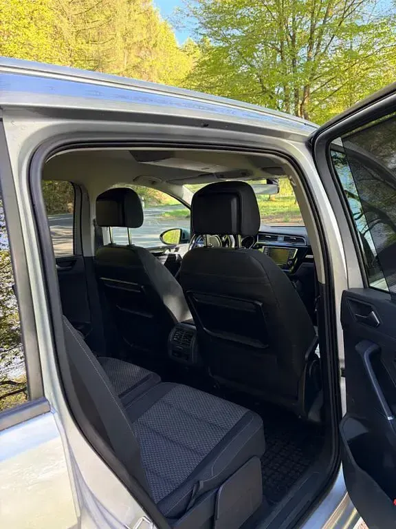 Gebraucht VW Touran Allstar 150 PS (110 kW) 2016 Silber Van / Kleinbus