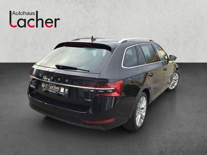 Gebraucht Skoda Superb Style 200 PS (147 kW) 2023 Schwarz Kombi