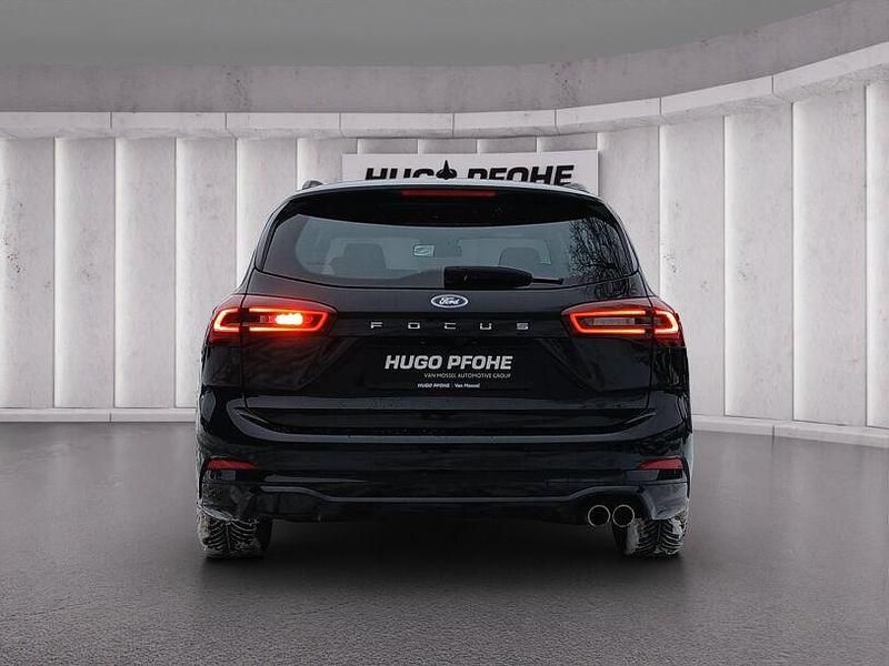 Gebraucht Ford Focus ST-Line 116 PS (85 kW) 2024 Agate black metallic Kombi