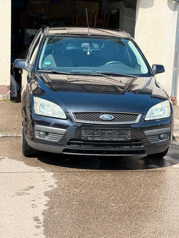 Gebraucht Ford Focus 125 PS (91 kW) 2007 Schwarz Kleinwagen