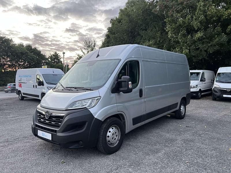 Silber Gebraucht 2022 Opel Movano Edition Van | 19.790 € (Guter Preis) - Bild 1/4