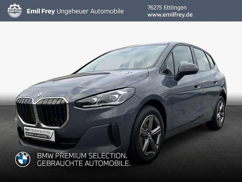 Gebraucht BMW 220 Active Tourer Luxury Line 150 PS (110 kW) 2025 Sparkling kupfergrau metallic Van / Kleinbus