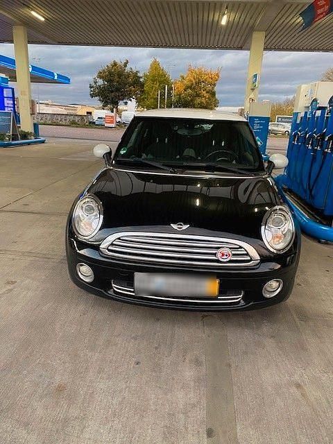 Gebraucht Mini Cooper 120 PS (88 kW) 2010 Schwarz Kleinwagen