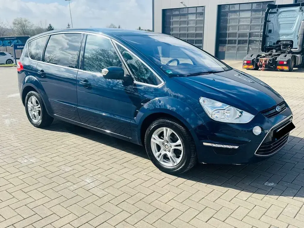Gebraucht Ford S-MAX Titanium 163 PS (119 kW) 2014 Blau Van / Kleinbus