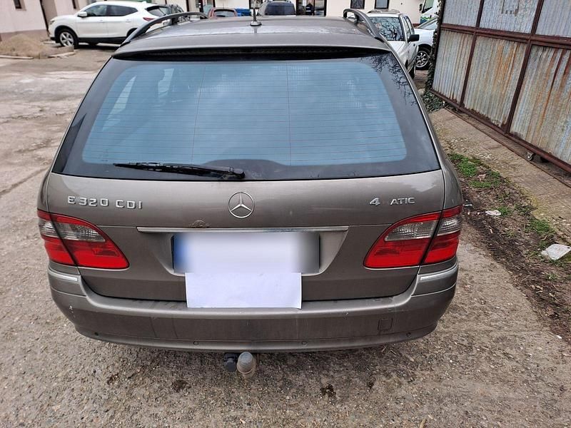 Gebraucht Mercedes 320 226 PS (166 kW) 2007 Braun Kombi