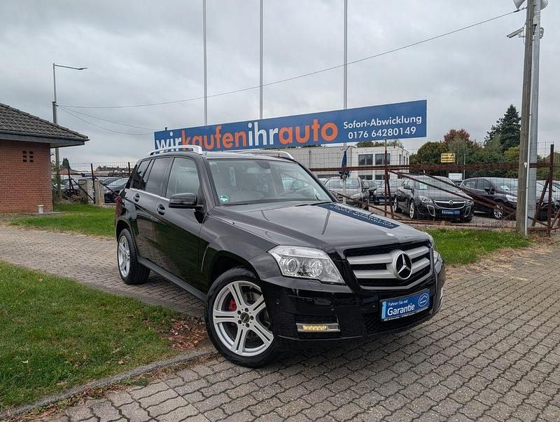 Schwarz Gebraucht 2010 Mercedes GLK350 Sport Edition SUV | 17.499 € (Fairer Preis) - Bild 1/4