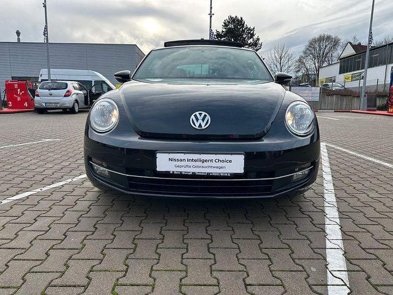 Gebraucht VW Beetle Design 105 PS (77 kW) 2013 Schwarz Kleinwagen
