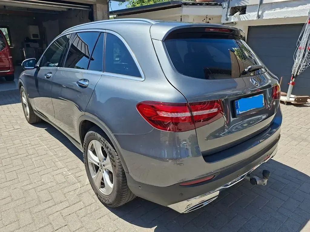 Gebraucht Mercedes GLC250 204 PS (150 kW) 2019 Grau SUV
