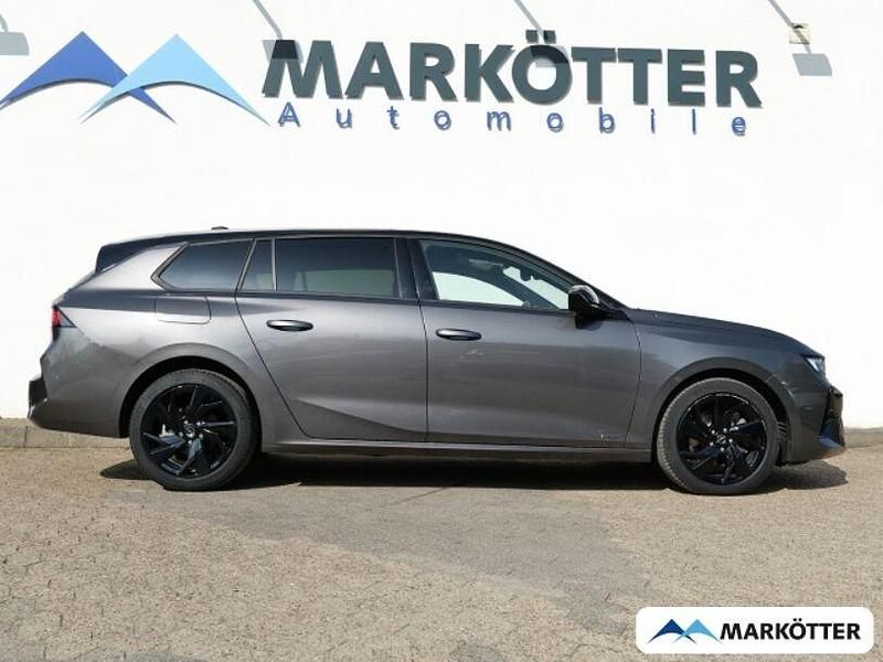 Gebraucht Opel Astra Ultimate 131 PS (96 kW) 2023 Grau/typ aussenverkleidung met Kombi