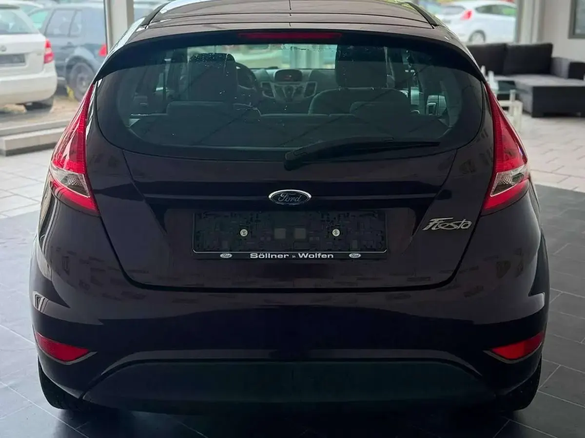 Gebraucht Ford Fiesta Trend 82 PS (60 kW) 2011 Morello Kleinwagen