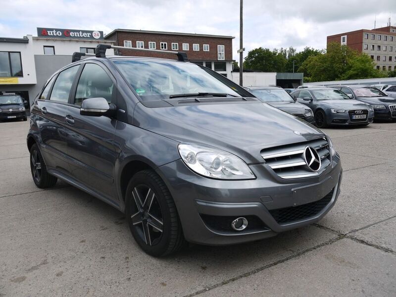 Grau Gebraucht 2009 Mercedes B170 Van / Kleinbus | 3.499 € (Teuer) - Bild 1/4