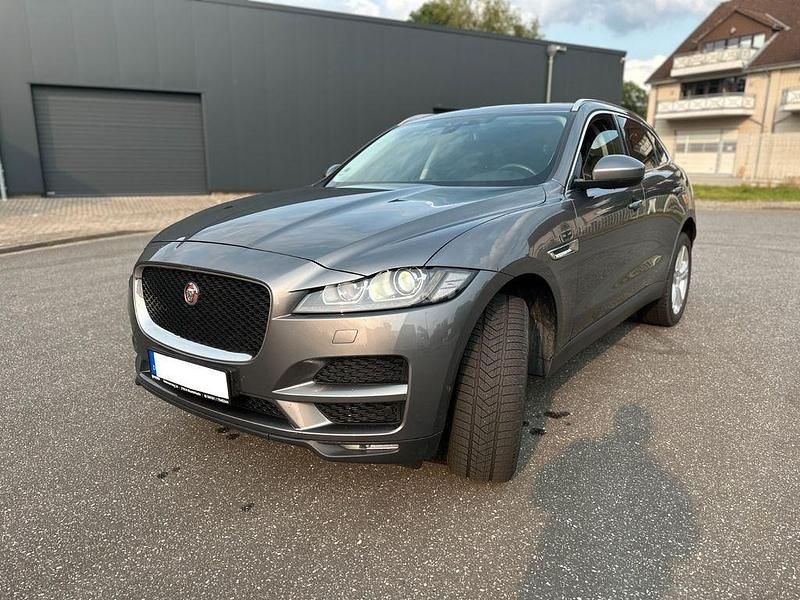 Silber Gebraucht 2017 Jaguar F-Pace Luxury SUV | 19.700 € (Fairer Preis) - Bild 1/4