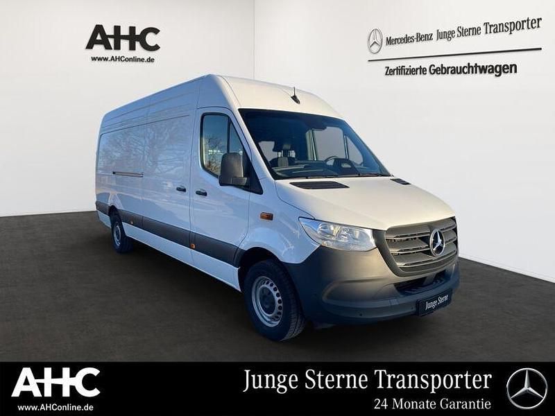 Gebraucht Mercedes Sprinter 170 PS (125 kW) 2024 Arktikweiß Van