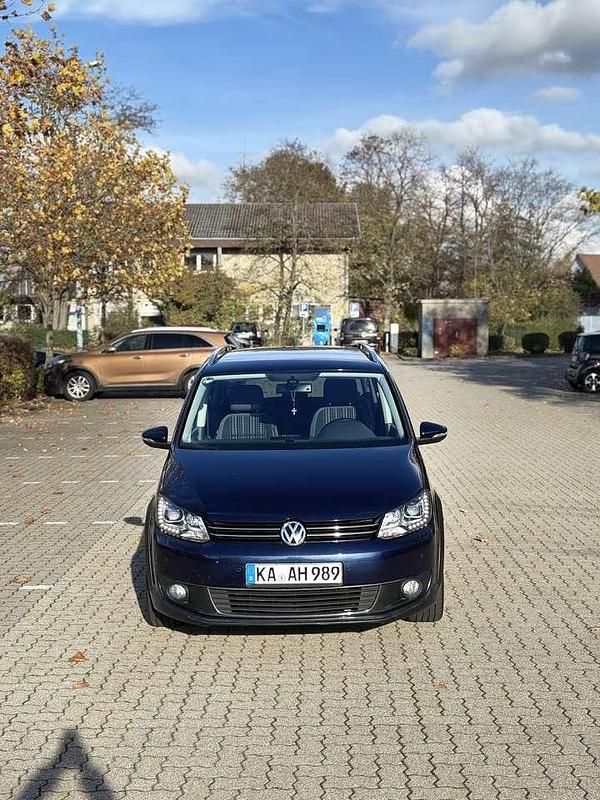 Gebraucht 2013 VW Touran Van / Kleinbus | 7.699 € (Fairer Preis) - Bild 1/4
