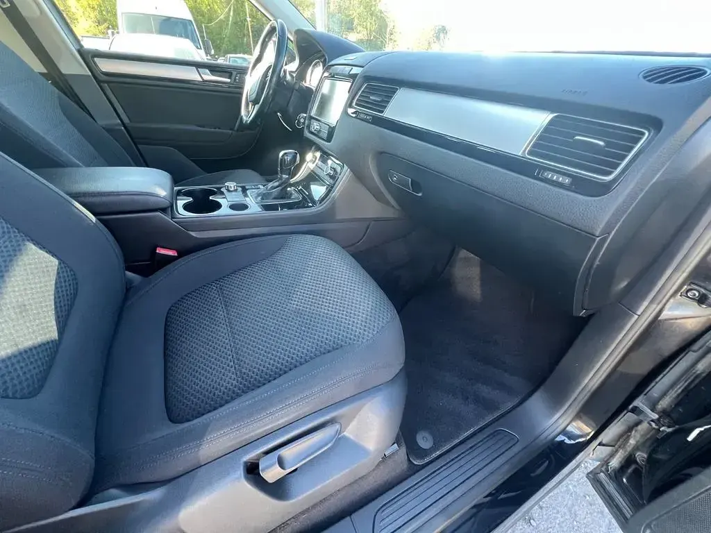 Gebraucht VW Touareg 245 PS (180 kW) 2014 Schwarz SUV