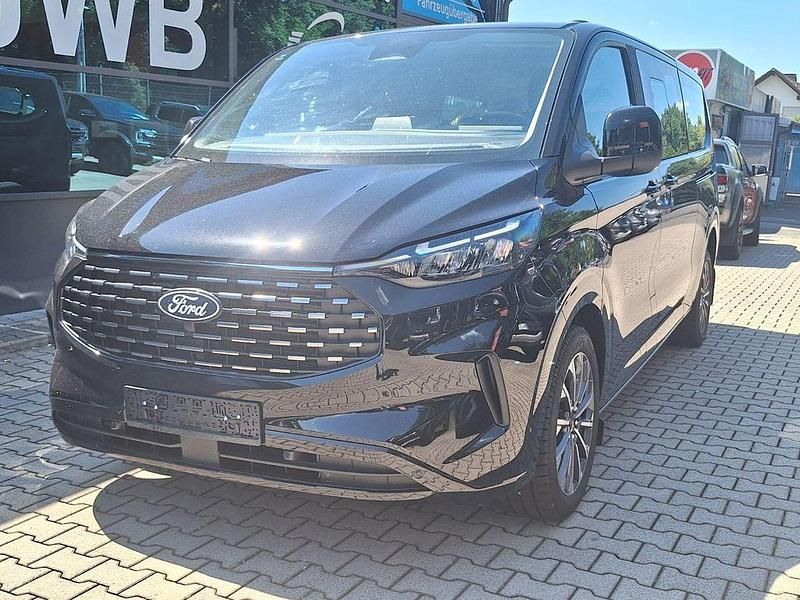 Neu Ford Tourneo Titanium 170 PS (125 kW) 2025 Schwarz Van / Kleinbus