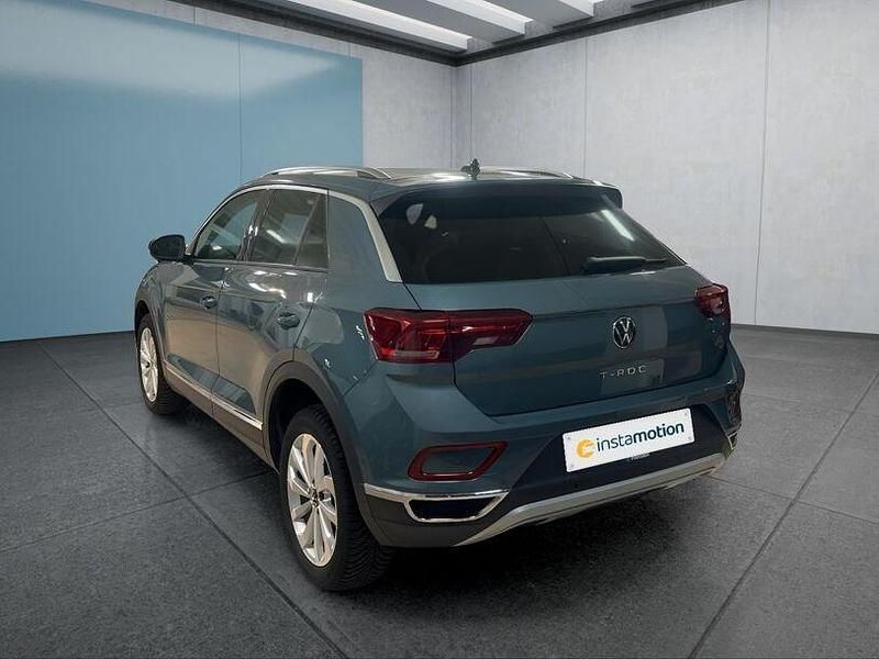 Gebraucht VW T-Roc 150 PS (110 kW) 2024 Blau SUV