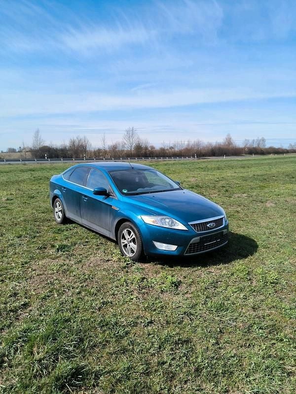 Gebraucht Ford Mondeo 160 PS (117 kW) 2008 Blau Limousine