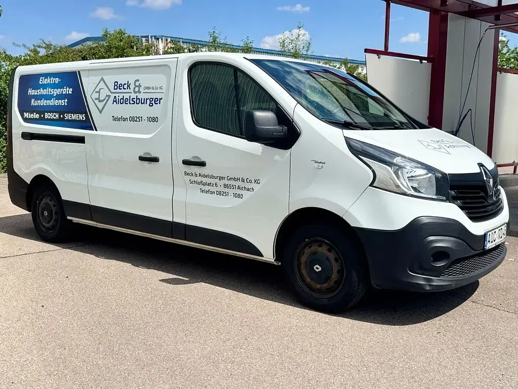 Gebraucht Renault Trafic Komfort 120 PS (88 kW) 2018 Weiß Van / Kleinbus