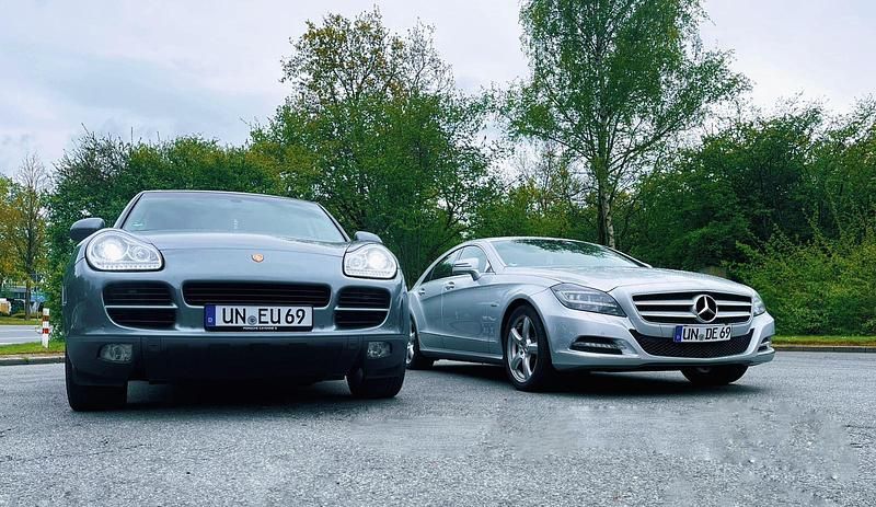 Grau Gebraucht 2005 Porsche Cayenne SUV | 7.500 € (Guter Preis) - Bild 1/4